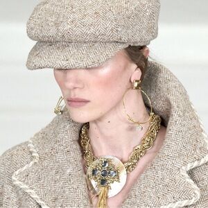 Stylish Tweed Newsboy Cap and Coat